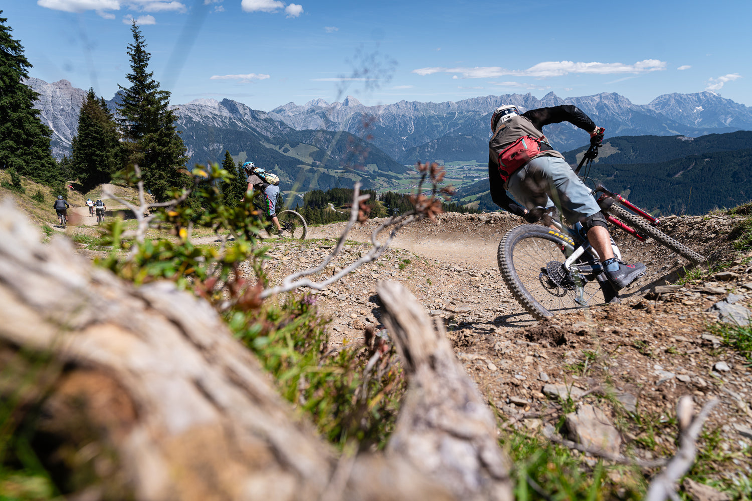 Fahrtechnik- und Bikeparktraining in Leogang mit einem Guide der Bikeschule Salzburg