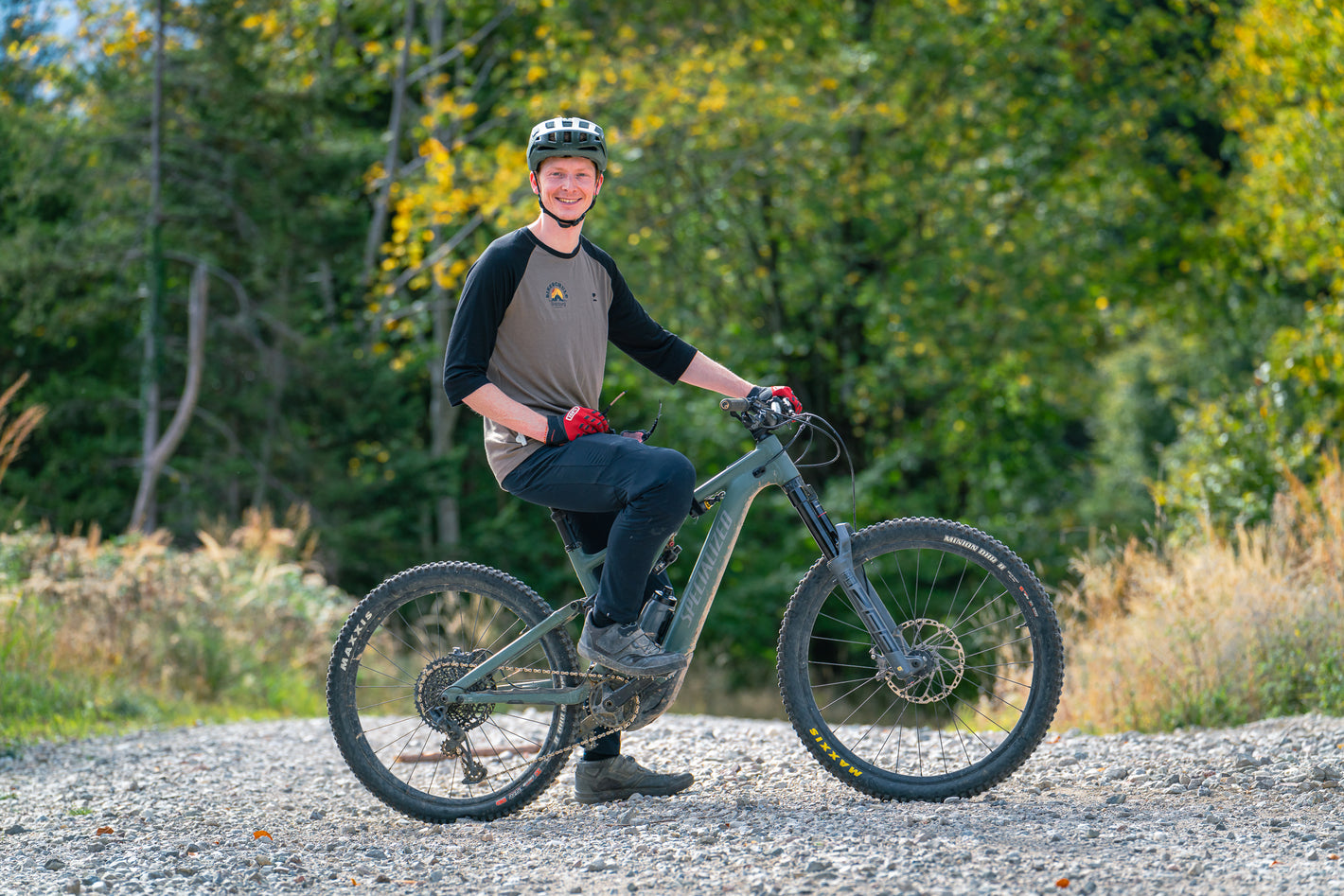 Ein MTB-Guide auf einem E-Bike